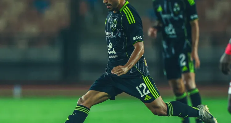 سر غياب محمد شكري عن مباراة الأهلي أمام فاركو