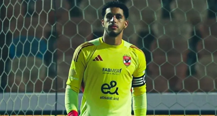 "عانيت مما يتعرض له".. حازم إمام يساند مصطفى شوبير ضد الانتقادات