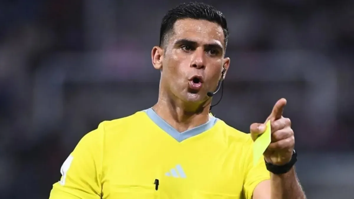بعد شكوى الأهلي.. اتحاد الكرة يعاقب محمد معروف في واقعة "طرد محمد هاني"