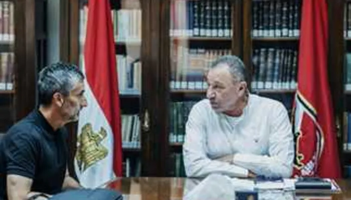 ملفان بارزان.. جلسة عاجلة بين الخطيب وريبيرو في الأهلي
