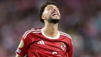 أزمة كبرى في انتقال وسام أبو علي.. الأهلي يهدد بالتصعيد