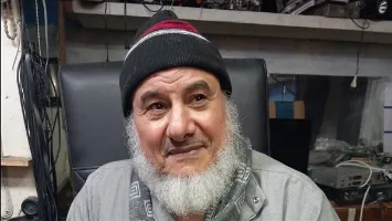 فيديو | في آخر ظهور له.. والد محمد الشناوي يعلق على "طبطبة" الحكمة الأمريكية على نجله