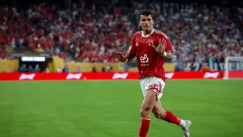 "الأهلي خطفه منا".. الرياض السعودي يكشف مفاجأة بشأن زيزو