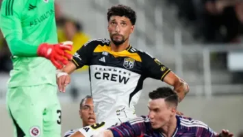 بداية نحس.. وسام أبو علي يسقط مع كولومبوس كرو في أول ظهور بالدوري الأمريكي