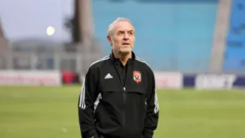 بعد رحيله من تدريب الفريق.. كولر يغازل جماهير الأهلي