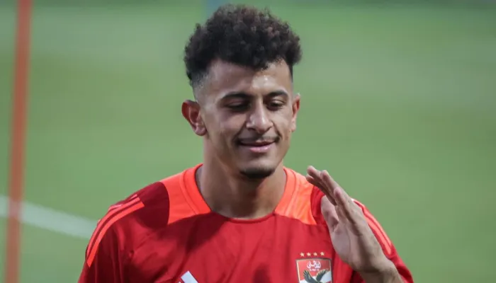بعد 3 جولات فقط.. الأهلي يتحرك لحسم مستقبل عمر الساعي