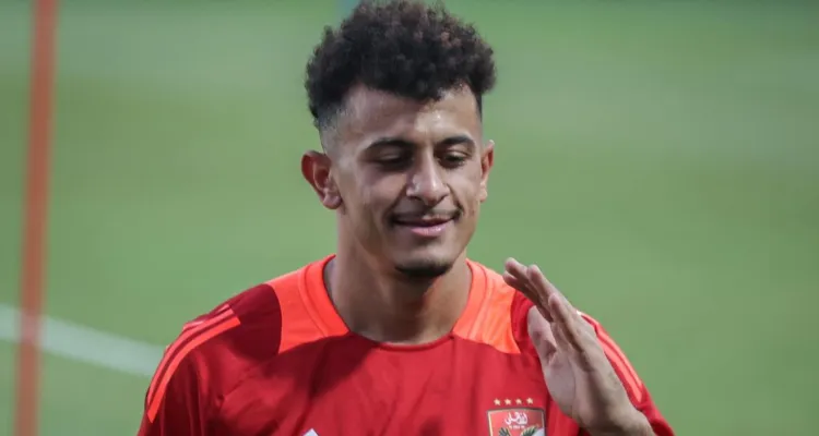 بعد 3 جولات فقط.. الأهلي يتحرك لحسم مستقبل عمر الساعي