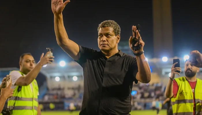 علاء عبد العال: تدريب الأهلي شرف.. وتريزيجيه بديل جيد لـ بن شرقي