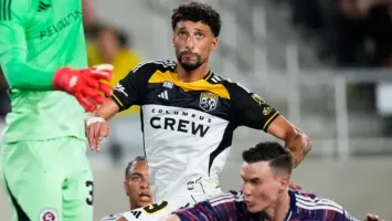 بعد تألقه مع الأهلي.. تقرير يضع وسام أبو علي مع نجوم العالم في الدوري الأمريكي