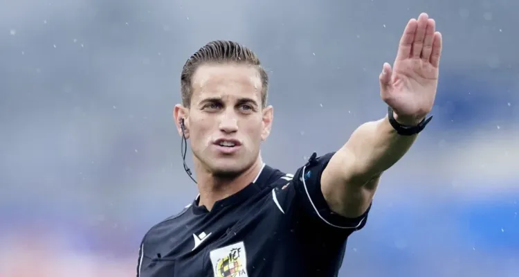 اتحاد الكرة يشعلها.. الموقف النهائي لحكم مباراة الأهلي وبيراميدز