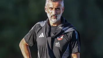 "3 فوائد وصدمة".. ماذا حقق ريبيرو من معسكر الأهلي في تونس؟