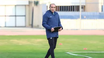 بعد الظهور المفاجئ في الأهلي.. عقبة وحيدة  تبعد علي ماهر عن خلافة ريبيرو