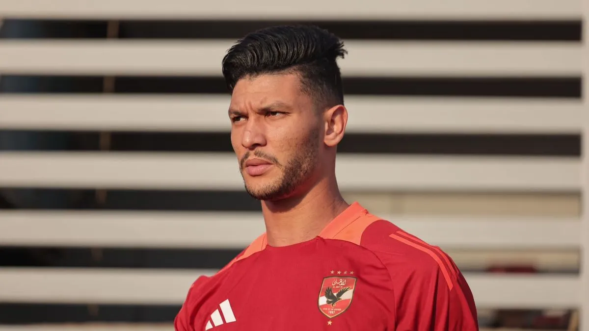 بفرمان ريبيرو .. الأهلي يحسم مصير أشرف داري