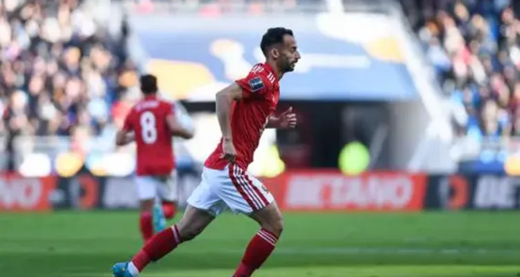 أحمد عبد القادر يماطل الأهلي بشأن مستقبله.. والزمالك وبيراميدز يترقبان