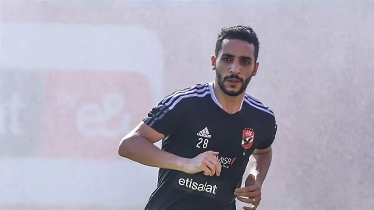 وكيله جون إدوارد.. الأهلي يفسد خطة الزمالك لخطف كريم فؤاد