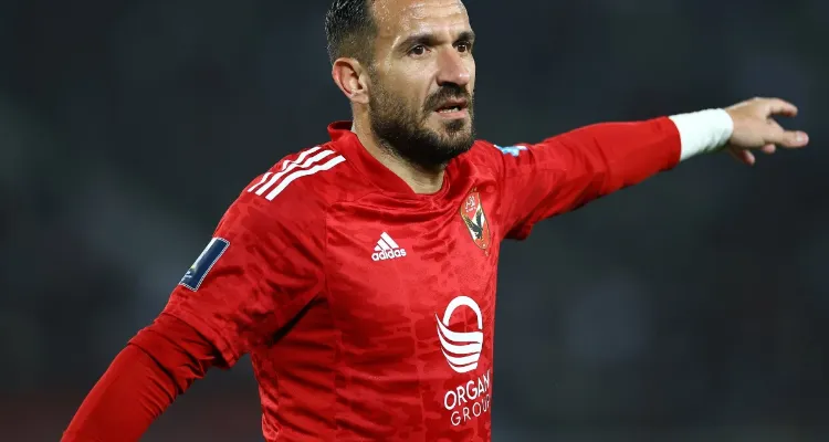 فيديو وصور | حفل أسطوري لتقديم علي معلول في الصفاقسي التونسي