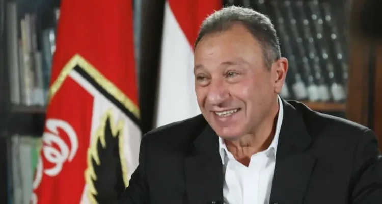 الخطيب "يعكر" مزاج لاعبي الأهلي برسالة عاجلة على "واتساب"