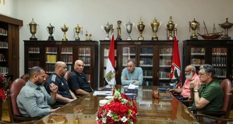 بأمر من الخطيب.. الأهلي يجري تعديلا على لجنة التخطيط وانضمام عنصرين