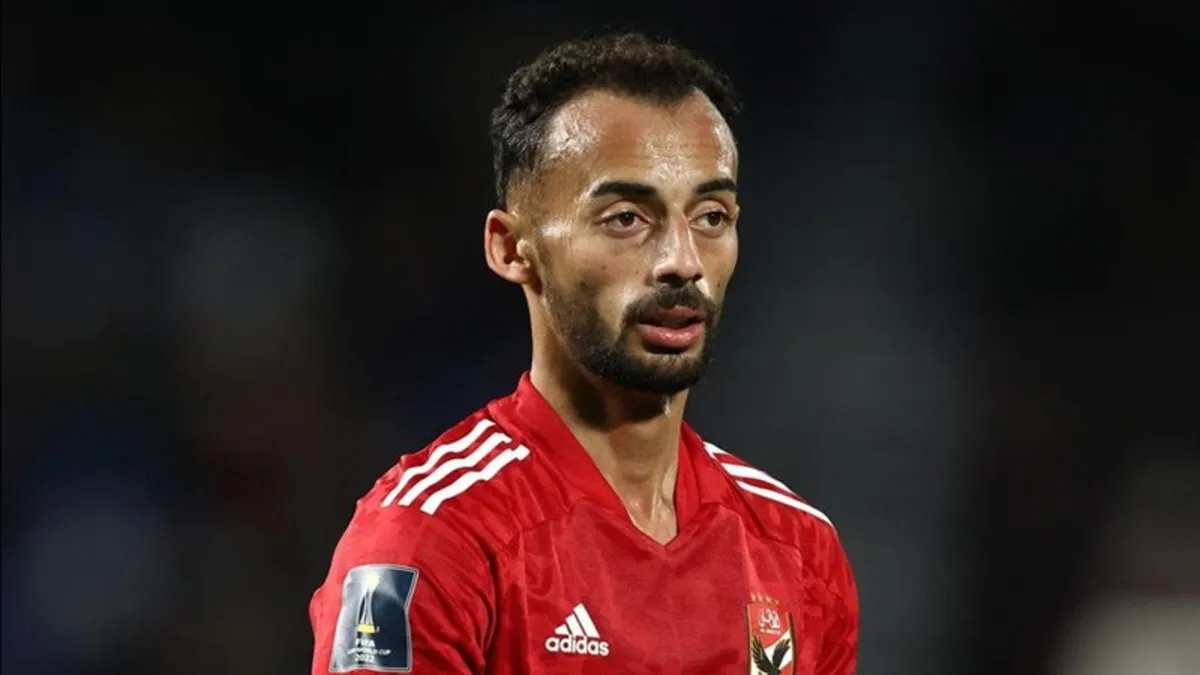 مفاجأة في الكواليس.. عبد القادر يرد على عرض الأهلي للتجديد بكلمة واحدة