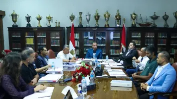 تفاصيل اجتماع مجلس إدارة الأهلي قبل إعلان اعتذار الخطيب