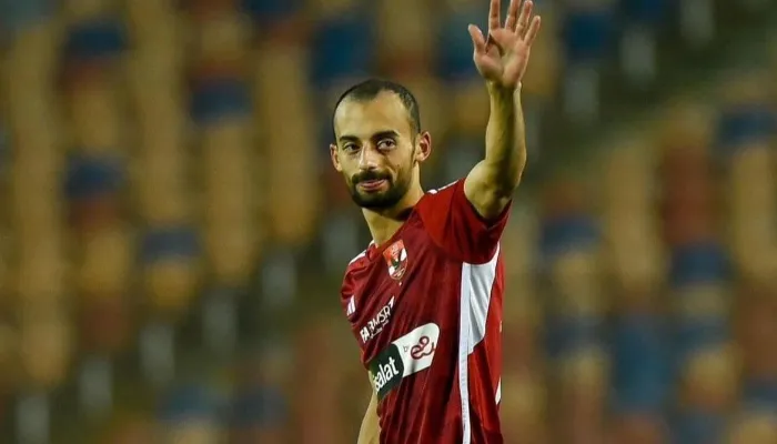 خطوة مفاجئة من الأهلي بشأن مستقبل أحمد عبد القادر