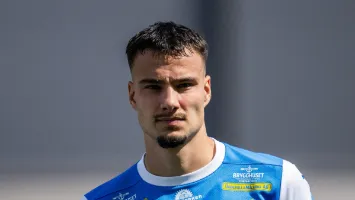 شرط جزائي خيالي يعرقل مفاوضات الأهلي مع أسد الحملاوي