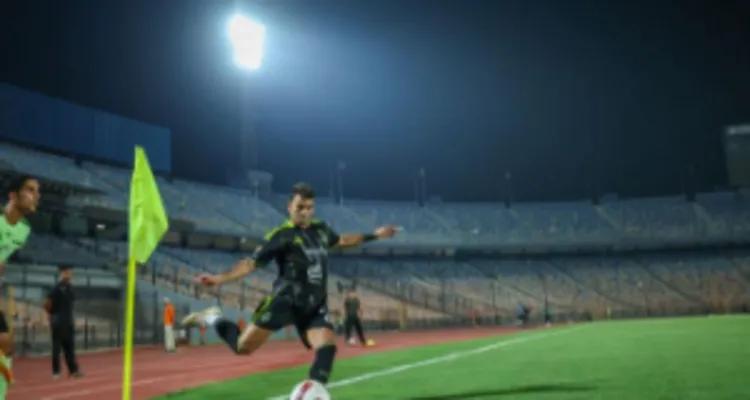 إصابة قوية تجبر زيزو على الخروج من مباراة إنبي