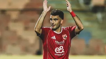 فيديو | غضب زيزو من ركلة إنبي واعتراض النحاس.. ما لم ترصده الكاميرات في تعادل الأهلي