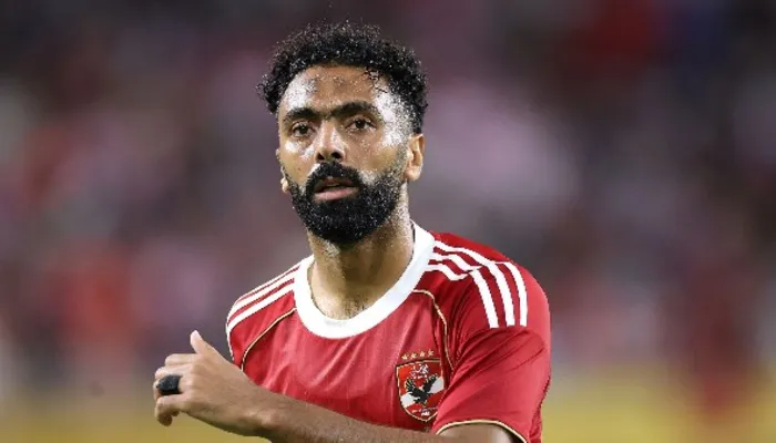 عرض الاتحاد الليبي يضع حسين الشحات على مفترق طرق مع الأهلي