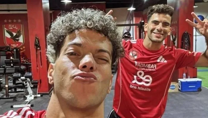 موقف إمام عاشور وزيزو النهائي من المشاركة في مباراة الأهلي وسيراميكا كليوباترا