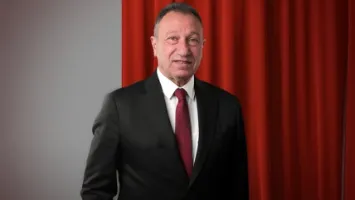 مدرب تركي على رادار الأهلي.. هل يكون البديل المنتظر لـ ريبيرو؟