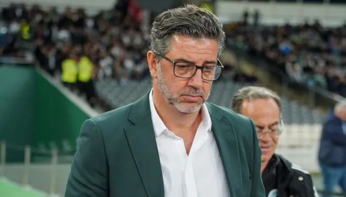 هل يعود روي فيتوريا من بوابة الأهلي؟.. أرقام وألقاب تضعه ضمن المرشحين الأقوياء