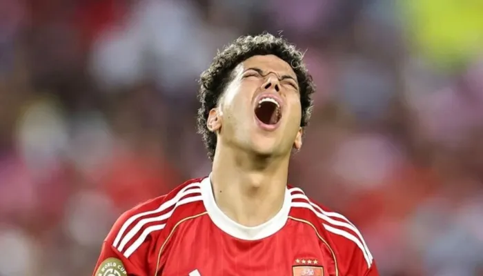 حالة طارئة في الأهلي.. تحليل دم شامل بعد إصابة عاشور