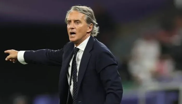 مفاوضات سرية بين الأهلي ومانشيني.. مكالمة "زووم" تكشف المفاجأة