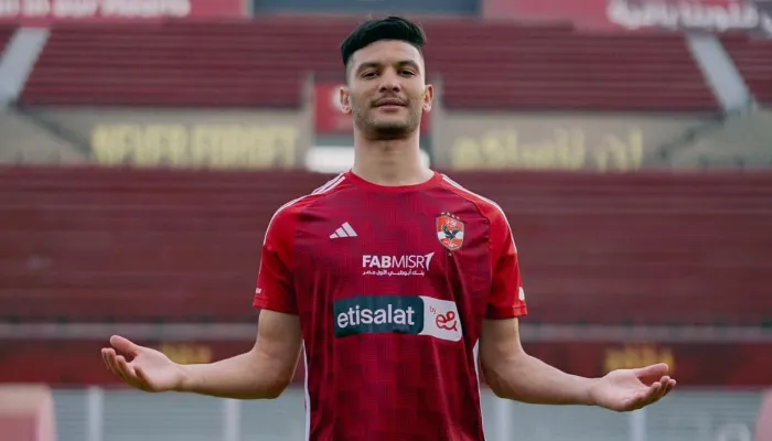 مستقبل أشرف داري على المحك في الأهلي.. هل يرحل لفتح الباب لتدعيم مركز آخر؟