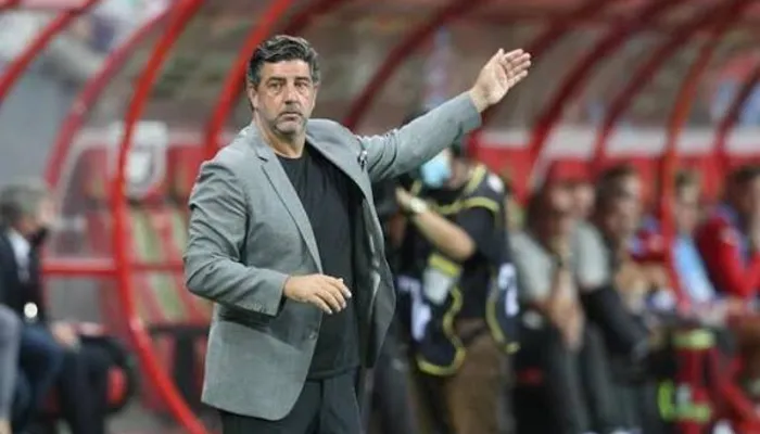 رد صادم من فيتوريا حول تدريب الأهلي