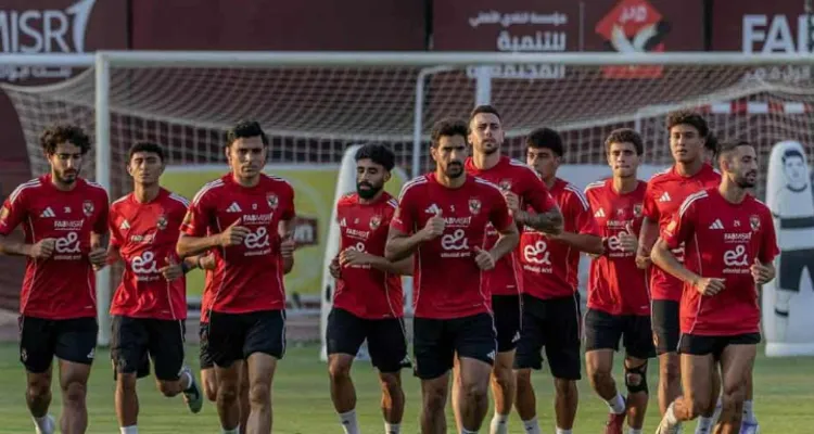 عودة مصاب.. تدريبات الأهلي تكشف مفاجأة قبل مباراة سيراميكا