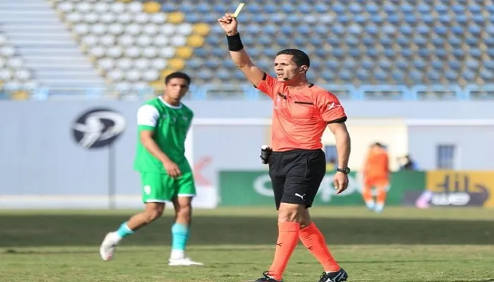 أثار الجدل بمباراتي الزمالك وبيراميدز.. من هو محمود وفا حكم مباراة الأهلي وسيراميكا كليوباترا؟