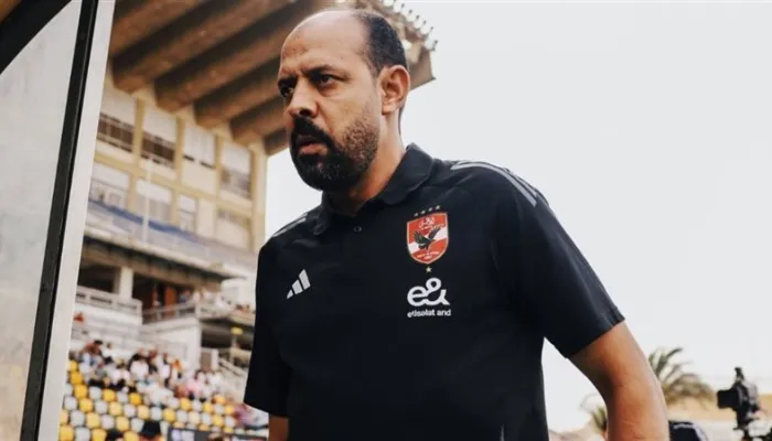 عماد النحاس يستبعد لاعبين من قائمة الأهلي لمباراة سيراميكا كليوباترا