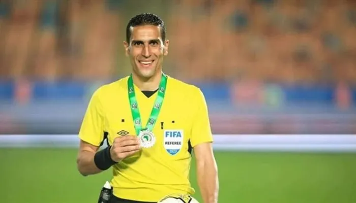 صوره عن وجه مألوف على الجماهير.. ماذا يفعل الأهلي تحت صافرة محمود ناجي؟