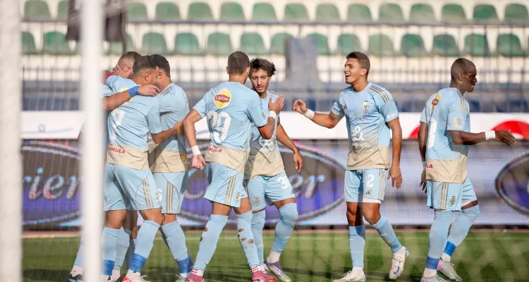 صوره عن قبل مواجهة الزمالك.. الكشف على ثنائي الأهلي بعد مباراة حرس الحدود