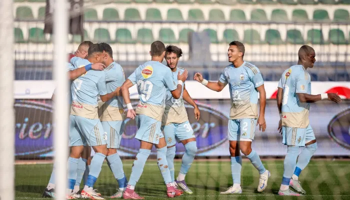 صوره عن قبل مواجهة الزمالك.. الكشف على ثنائي الأهلي بعد مباراة حرس الحدود
