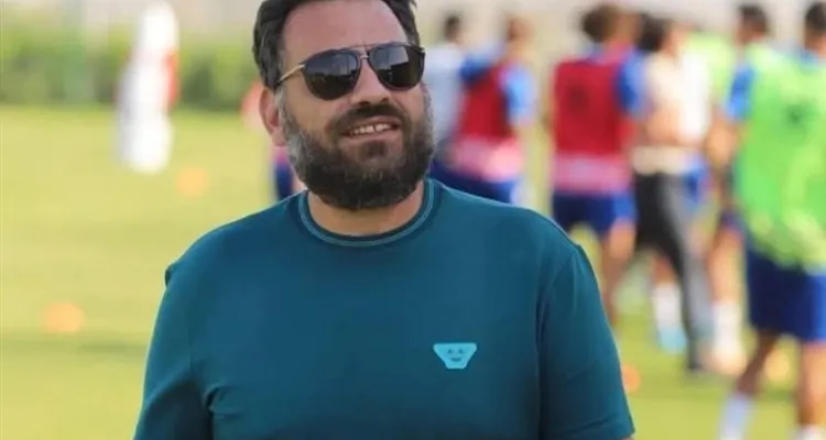 صوره عن منافس الأهلي.. أزمة وطلب عاجل من جون إدوارد لإدارة الزمالك قبل القمة