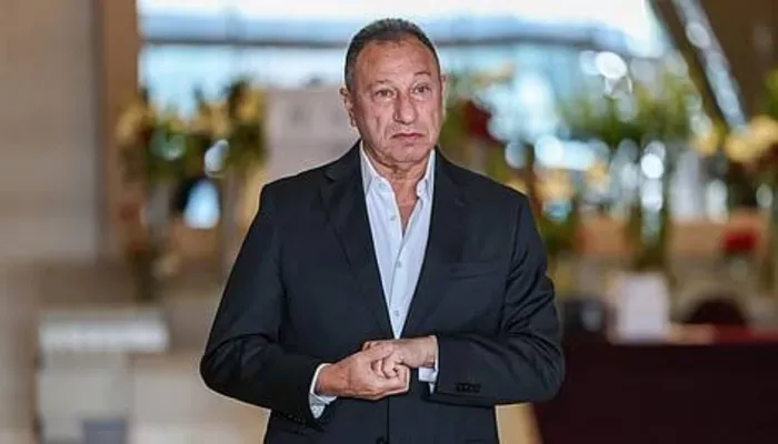 صوره عن "بطل هلس".. أحمد بلال يهاجم مدحت شلبي بعد إساءته لـ الخطيب