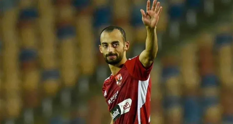 صوره عن خطوة من الأهلي بشأن مستقبل أحمد عبد القادر.. وصدمة للزمالك