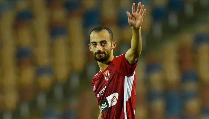 صوره عن خطوة من الأهلي بشأن مستقبل أحمد عبد القادر.. وصدمة للزمالك