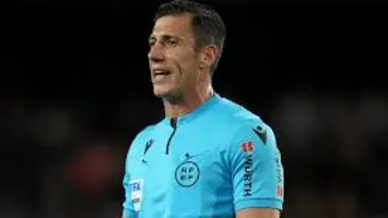 رسميًا.. حكم مباراة الأهلي والزمالك في قمة الدوري المصري