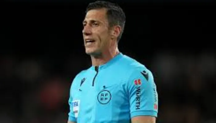 رسميًا.. حكم مباراة الأهلي والزمالك في قمة الدوري المصري