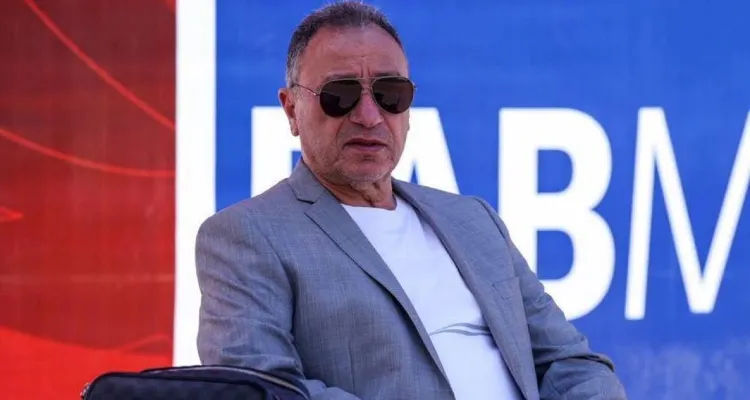 الأهلي يضع رقمًا تاريخيًا لراتب مدربه الأجنبي الجديد