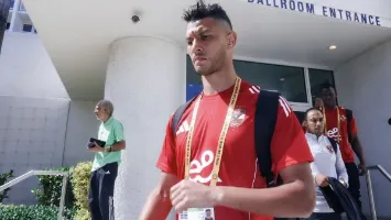 تحرك مفاجئ من الأهلي يُربك حسابات أشرف داري